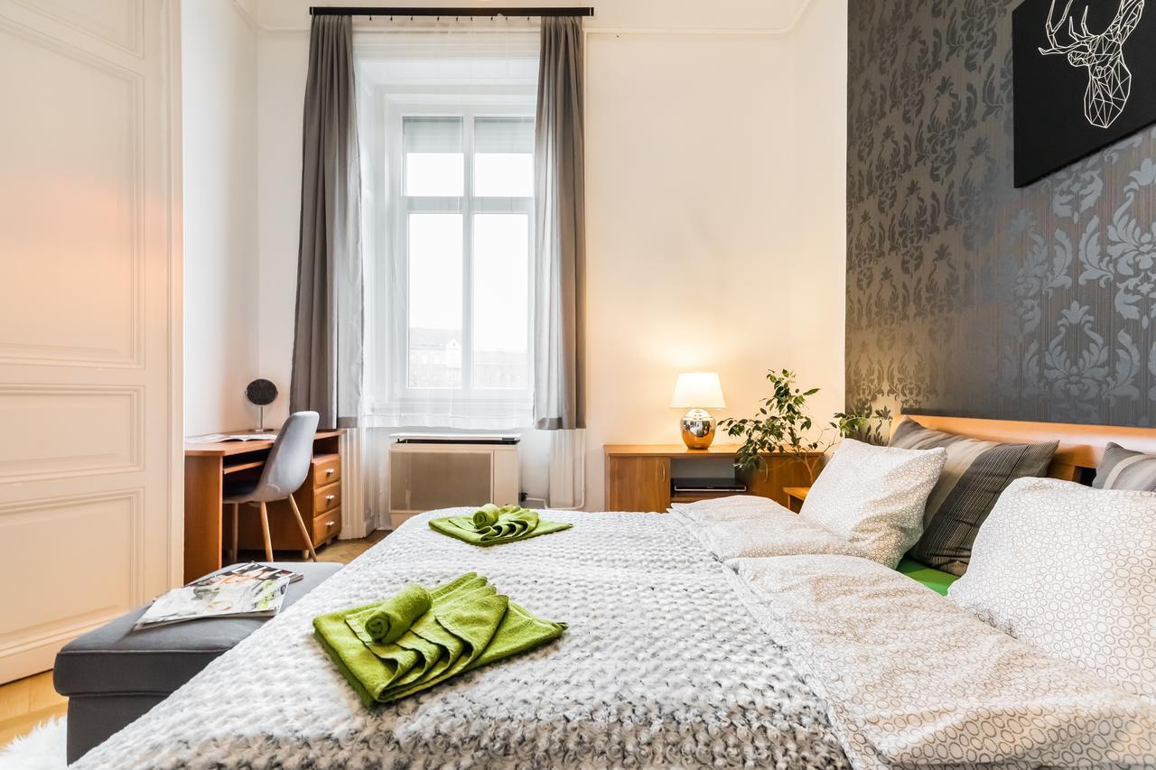 Park View Apartment With Sauna, A/C Budapest Luaran gambar
