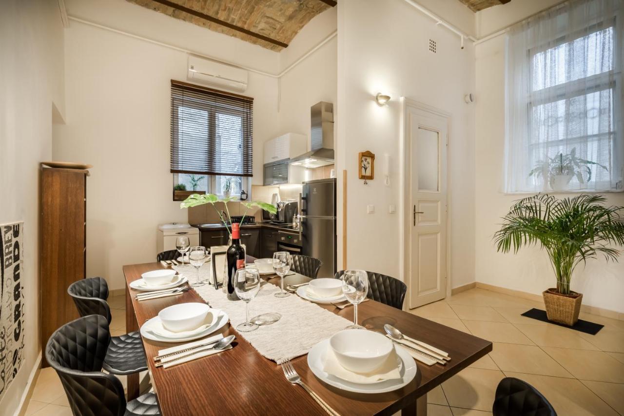 Park View Apartment With Sauna, A/C Budapest Luaran gambar